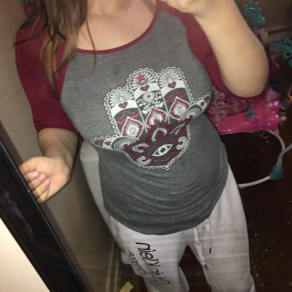 Pretty patterned t-shirt - Picture 2 of 2